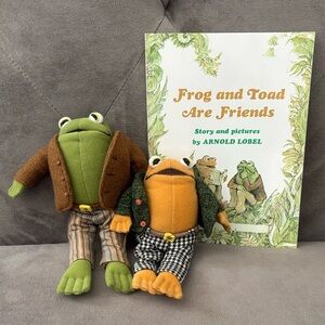Crocodile Creek’s Frog & Toad Plush Character Set